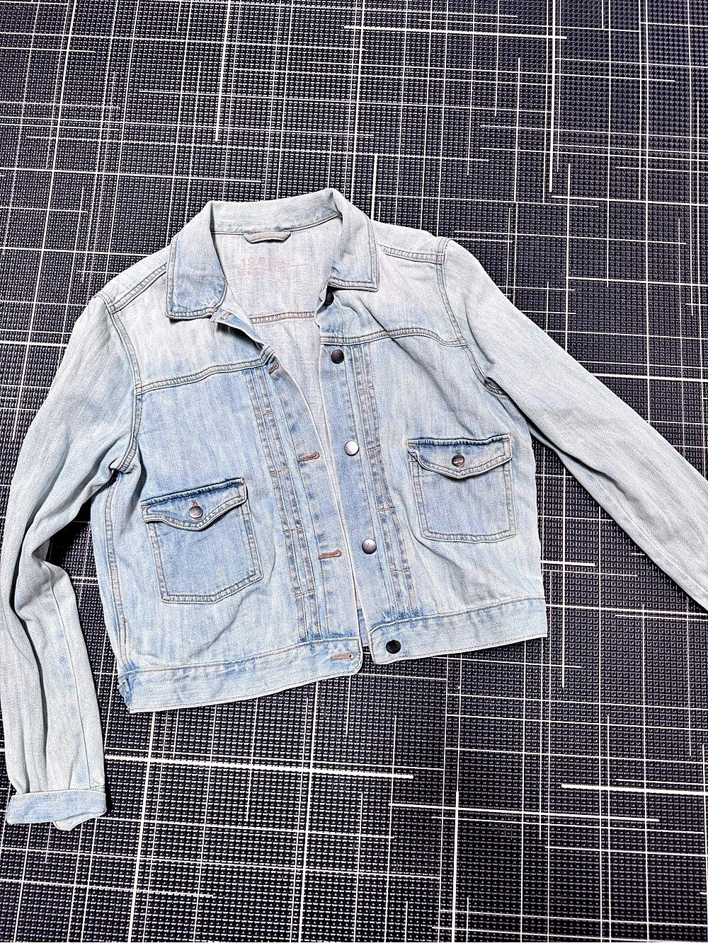 Gap 1969 Denim Jacket Women’s Large Light Wash Jean Jacket